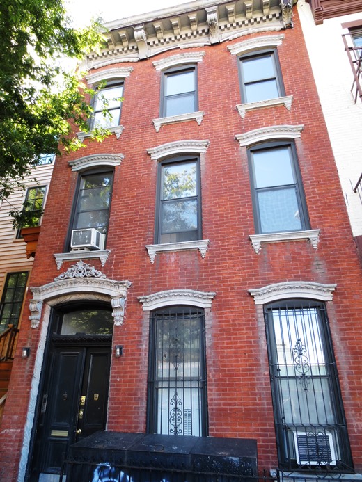 160 Hall Street.  Image Credit: Myrtle Avenue Brooklyn Partnership.
