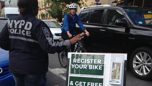 Bike Registration Event 2014-05-29 (8)