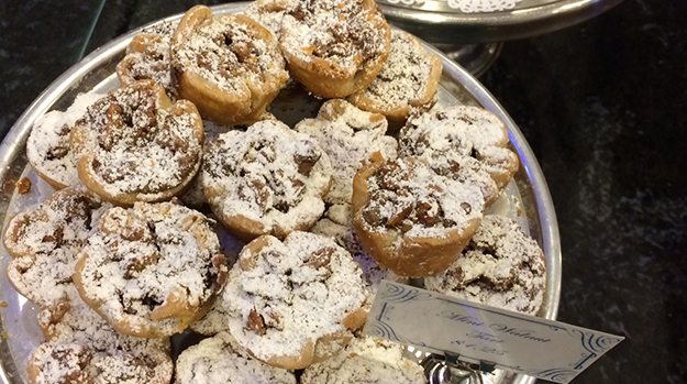 Le Petit_walnut tarts2
